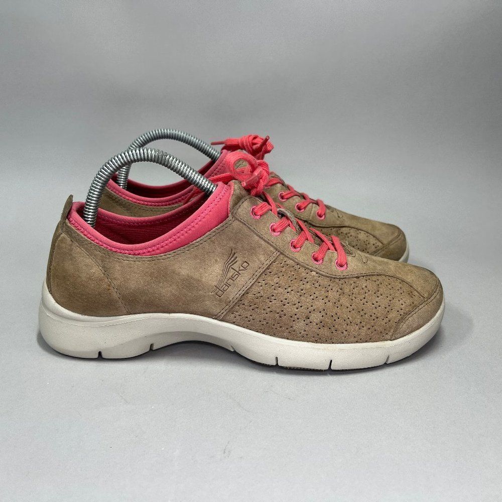 Dansko Elise Shoes Women's Size 9 Tan Suede Leather Lace Up Athletic‎ Sneakers